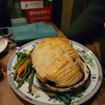 The Butterfly and the Pig - Steak pie - Scottish Near Me - Glasgow, GLG The Butterfly and the Pig - Steak pie - Scottish Near Me - Glasgow, GLG