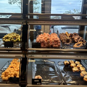Brug Bakery - Bakeries Near Me - Kapolei, Hawaii Brug Bakery - Bakeries Near Me - Kapolei, Hawaii