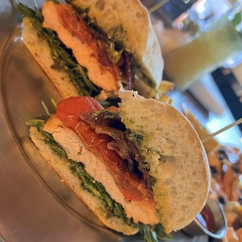 Eureka! - Napa Chicken Sandwich - Burgers Near Me - Claremont, California Eureka! - Napa Chicken Sandwich - Burgers Near Me - Claremont, California