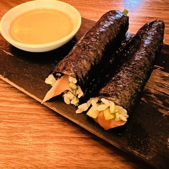 Uchiko Austin - Handrolls - Sushi Bars Near Me - Austin, Texas Uchiko Austin - Handrolls - Sushi Bars Near Me - Austin, Texas