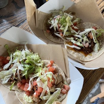 Taco Kat - Chicken (left) and beef (right) - Tacos Near Me - Orlando, Florida Taco Kat - Chicken (left) and beef (right) - Tacos Near Me - Orlando, Florida