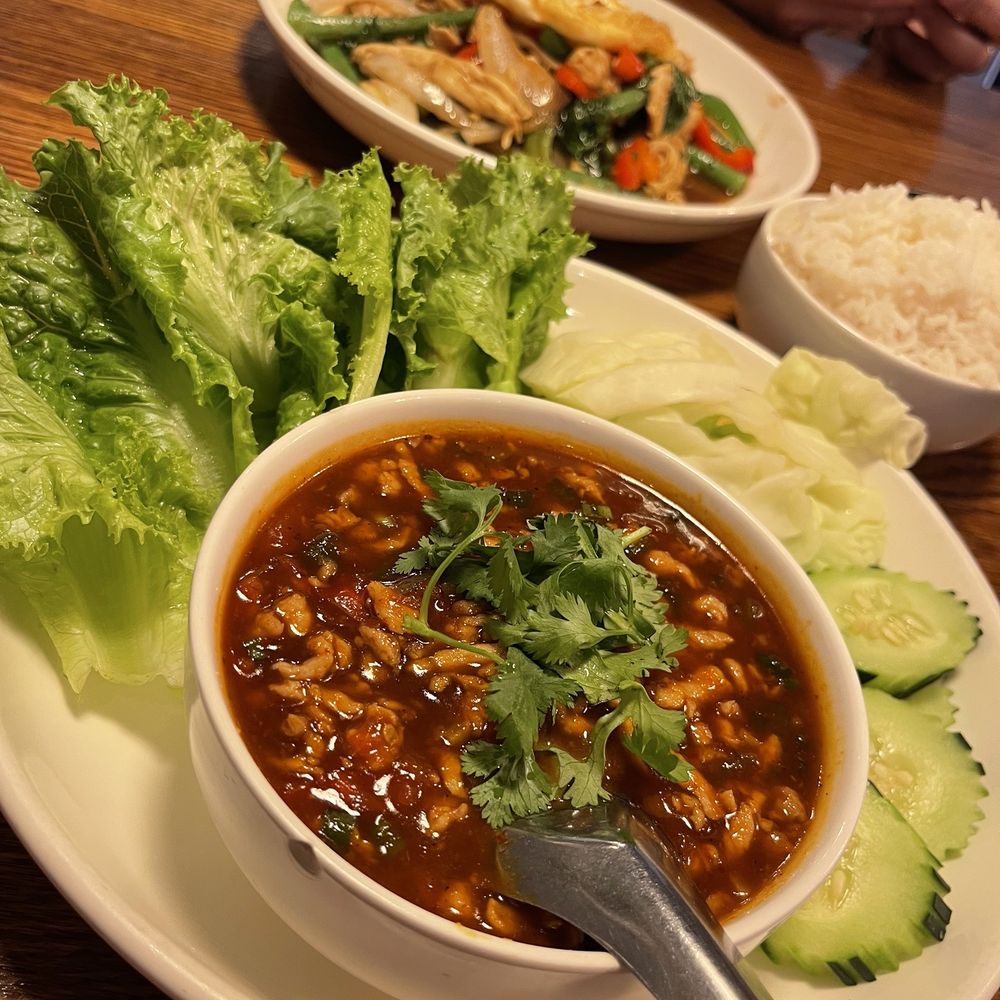 90 Degrees Bangkok Cafe and Bar - Thai Near Me - Bothell, Washington