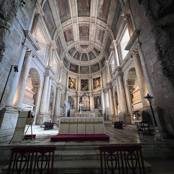Mosteiro dos Jerónimos - Landmarks & Historical Buildings Near Me - Lisbon, 11 Mosteiro dos Jerónimos - Landmarks & Historical Buildings Near Me - Lisbon, 11