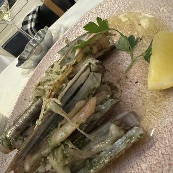 Lucius Visrestaurant - Razor clams - Seafood Near Me - Amsterdam, New Hampshire