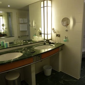 The Mandala Hotel - The sinks in the bathroom. - Hotels Near Me - Berlin, BE