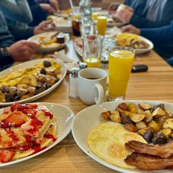 Whidbey's A Daytime Eatery - Breakfast & Brunch Near Me - Enterprise, Nevada