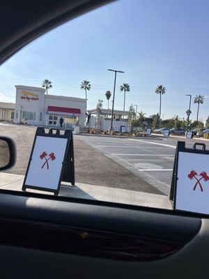 In-N-Out Burger by null