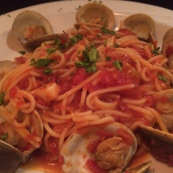 Luigi's Restaurant - Gluten free vongole in red sauce - Italian Near Me - Fairfield, Connecticut Luigi's Restaurant - Gluten free vongole in red sauce - Italian Near Me - Fairfield, Connecticut