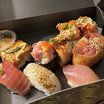 FOB Sushi Bar - Sushi - Sushi Bars Near Me - Seattle, Washington