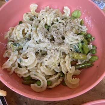 Shy Bird - Cascatelli Pasta Primavera - Cocktail Bars Near Me - Cambridge, Massachusetts