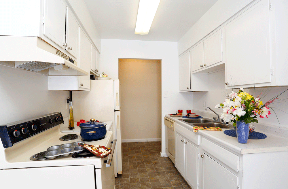 WINCHESTER VILLAGE APARTMENTS 10 Photos 8020 Madison Ave