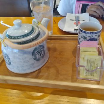 Bonchon Gaithersburg - Jasmine Green Tea - Korean Near Me - Gaithersburg, Maryland