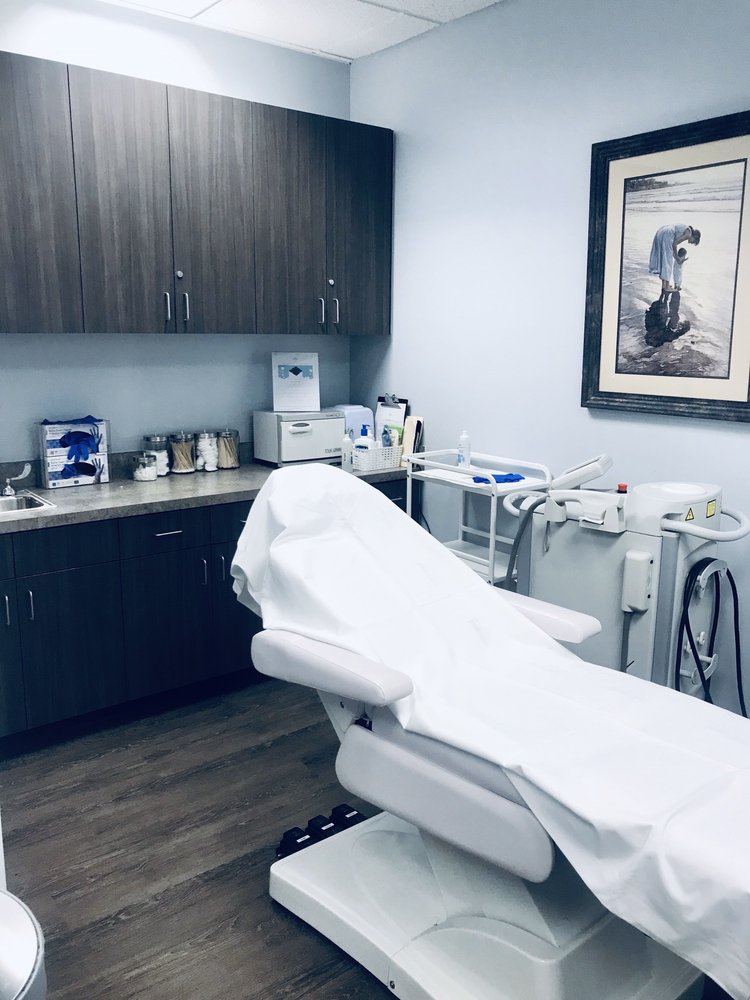 COASTAL HILLS DERMATOLOGY: LUCAS BINGHAM, MD - 19 Photos & 43 Reviews