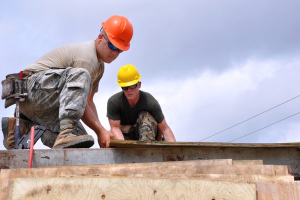 Fort Myers Roofing Logo