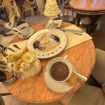 Carette - Patisserie/Cake Shop Near Me - Paris, 75