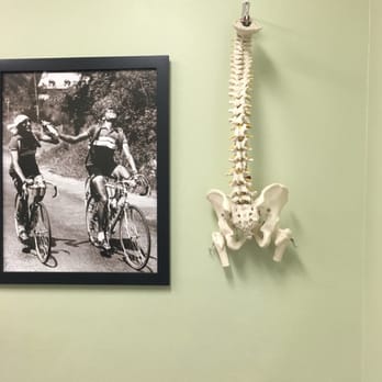 Redlands Chiropractic - Chiro exam room - Chiropractors Near Me - Redlands, California Redlands Chiropractic - Chiro exam room - Chiropractors Near Me - Redlands, California