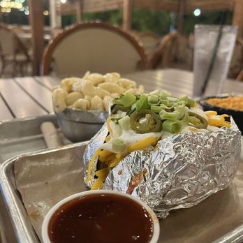Smoky Rose - bbq potato w/o meat, mac n cheese on the side - Barbeque Near Me - Dallas, Texas