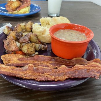 Zeke's Breakfast & Bakes - Biscuits & Gravy Plate, added bacon - Breakfast & Brunch Near Me - Morgantown, West Virginia Zeke's Breakfast & Bakes - Biscuits & Gravy Plate, added bacon - Breakfast & Brunch Near Me - Morgantown, West Virginia
