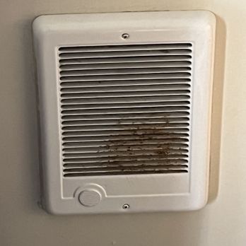 Surftides Hotel - Room heater with dirt evident - Hotels Near Me - Lincoln City, Oregon Surftides Hotel - Room heater with dirt evident - Hotels Near Me - Lincoln City, Oregon