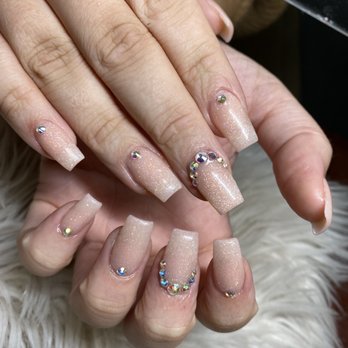 Yvonne's Nails - Cute, natural nails done by Jennifer. - Nail Salons Near Me - Fremont, California Yvonne's Nails - Cute, natural nails done by Jennifer. - Nail Salons Near Me - Fremont, California