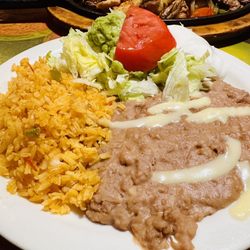 Mis Arados - Rice, refried beans, fajita salad
