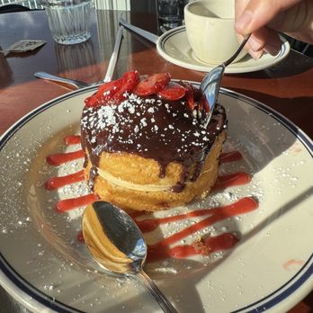 Harbor House - Seafood Near Me - Milwaukee, Wisconsin