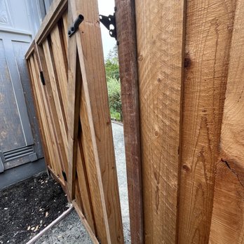 Ergeon - Brand new gate that's now crooked and no longer closes. - Fences & Gates Near Me - Oakland, California Ergeon - Brand new gate that's now crooked and no longer closes. - Fences & Gates Near Me - Oakland, California