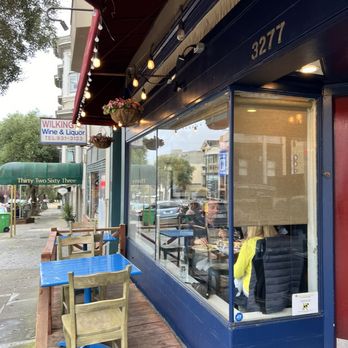 Presidio Kebab - entrance / outdoor seating - Mediterranean Near Me - San Francisco, California Presidio Kebab - entrance / outdoor seating - Mediterranean Near Me - San Francisco, California