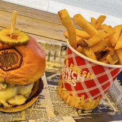 Island Burger and Shake - Double D burger