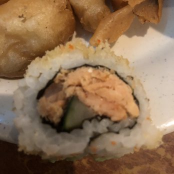 Super China Buffet - Sushi using canned tuna!? - Chinese Near Me - Carthage, Texas