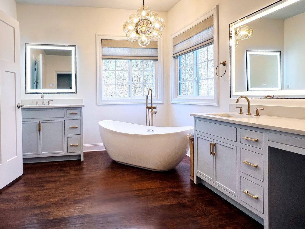 Slide of Willow Custom Cabinet