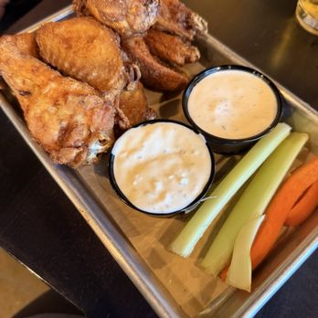 Wild Hare - Chicken wings - Cocktail Bars Near Me - Blaine, Minnesota Wild Hare - Chicken wings - Cocktail Bars Near Me - Blaine, Minnesota