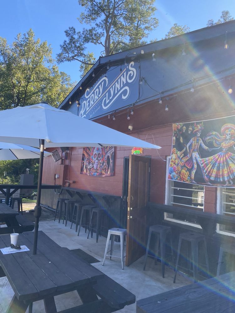 Lorena’s Tacos And Tamales Logo