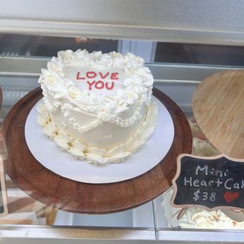 Latin Bakery Austin - Custom Cakes Near Me - Austin, Texas