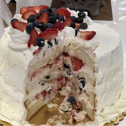 Harlow's DO-Nut & Bakery - Gentilly Cake