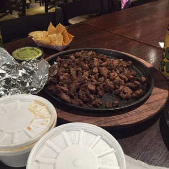 Tacotote - Bassett - Grilled sirloin with charro beans and rice on the side - Tacos Near Me - El Paso, Texas Tacotote - Bassett - Grilled sirloin with charro beans and rice on the side - Tacos Near Me - El Paso, Texas