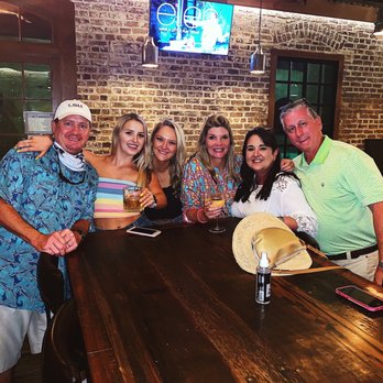 Bumpa’s - Good drinks and good friends at Bumpa's! - Gastropubs Near Me - Charleston, South Carolina