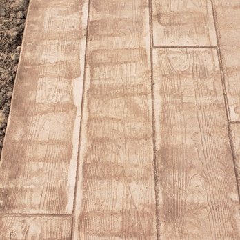 J & J Landscaping & Construction - a close up of a walkway - Landscaping Near Me - Rockdale, Illinois J & J Landscaping & Construction - a close up of a walkway - Landscaping Near Me - Rockdale, Illinois