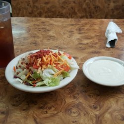 The Broiler Room - Side salad.