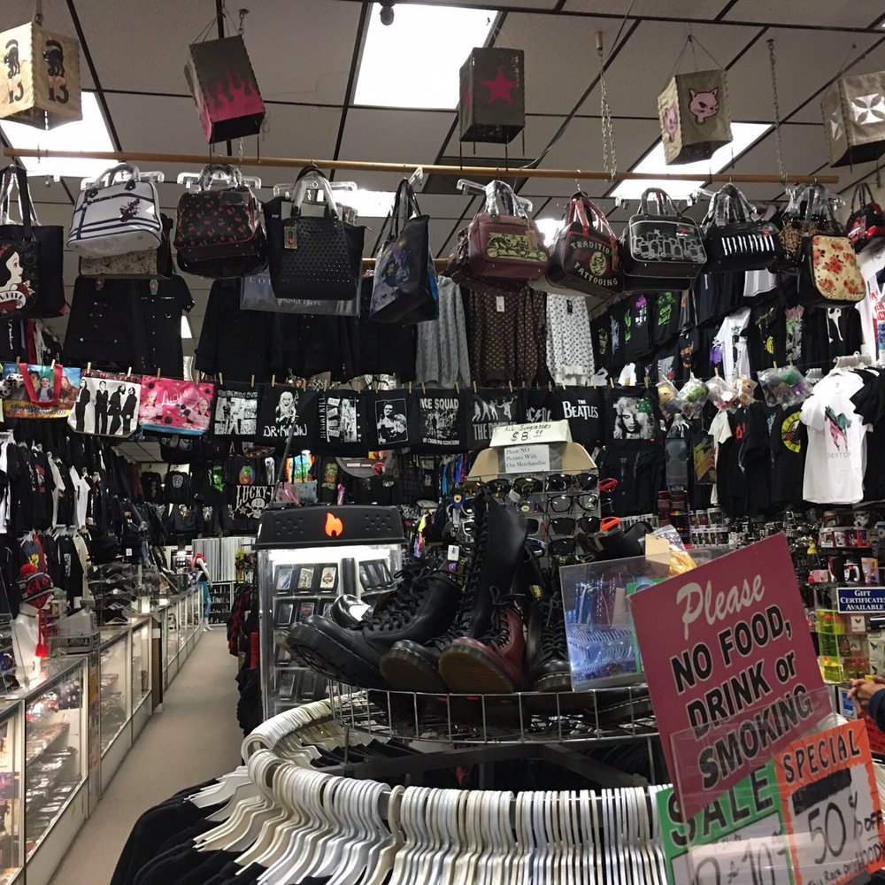 Uptown 2000 - Inside - Fashion Near Me - Whittier, California Uptown 2000 - Inside - Fashion Near Me - Whittier, California