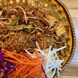 Thongg Ake - October 2026 | Inside! | Tofu Pad Thai | Ordered Spicy! |