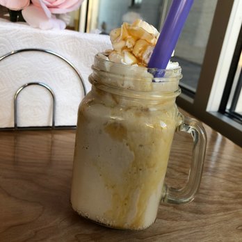 Gordon’s Milkshake Bar - Salted Carmel milkshake - Desserts Near Me - Indianapolis, Indiana