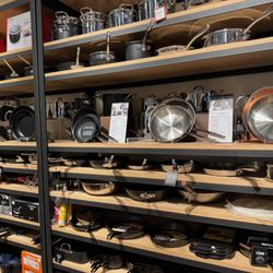 Williams-Sonoma - Pots pans