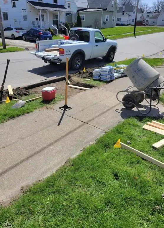 Slide of Damon's Handyman Service