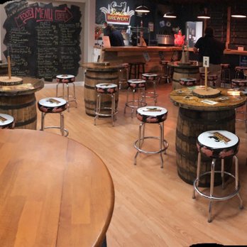 Border Brewery and Barbecue - Inside pano - Breweries Near Me - Salem, New Hampshire