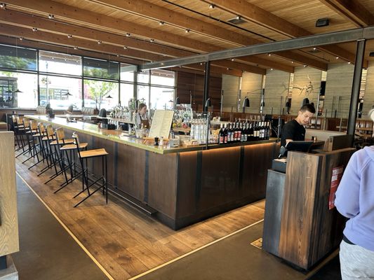 Cowiche Canyon Kitchen & Ice House Bar by null