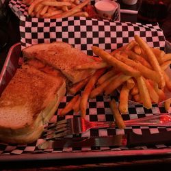 Broad St Burger