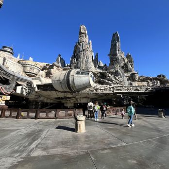 Millennium Falcon: Smugglers Run - Amusement Parks Near Me - Anaheim, California