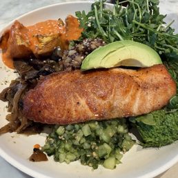 Bowl with Salmon* Bowl with Salmon*