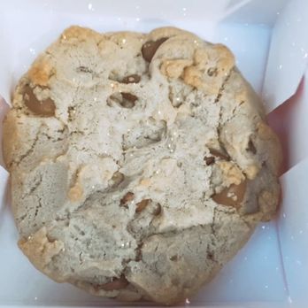 Crumbl - Redlands - Bakeries Near Me - Redlands, California